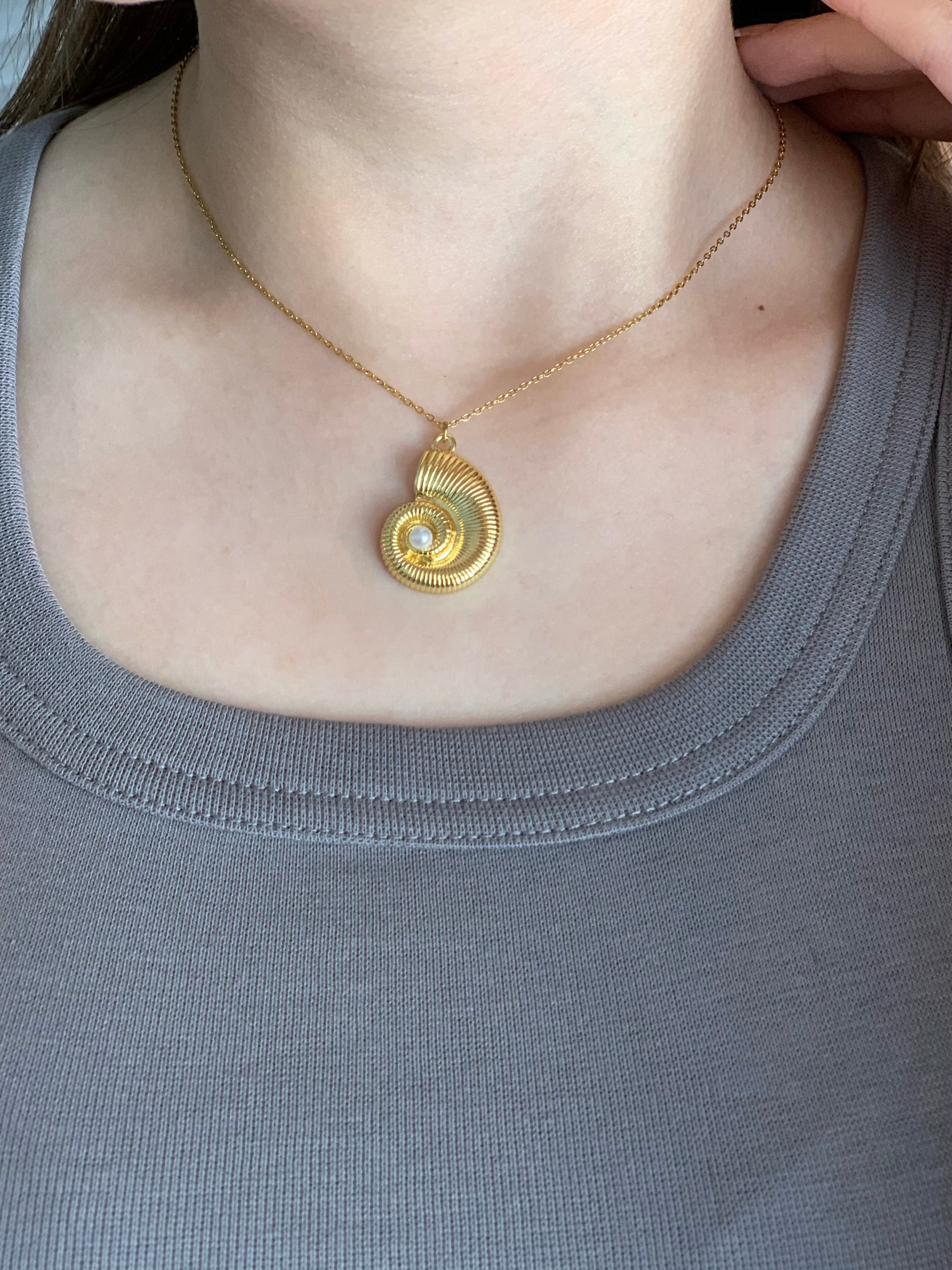 Shela necklace