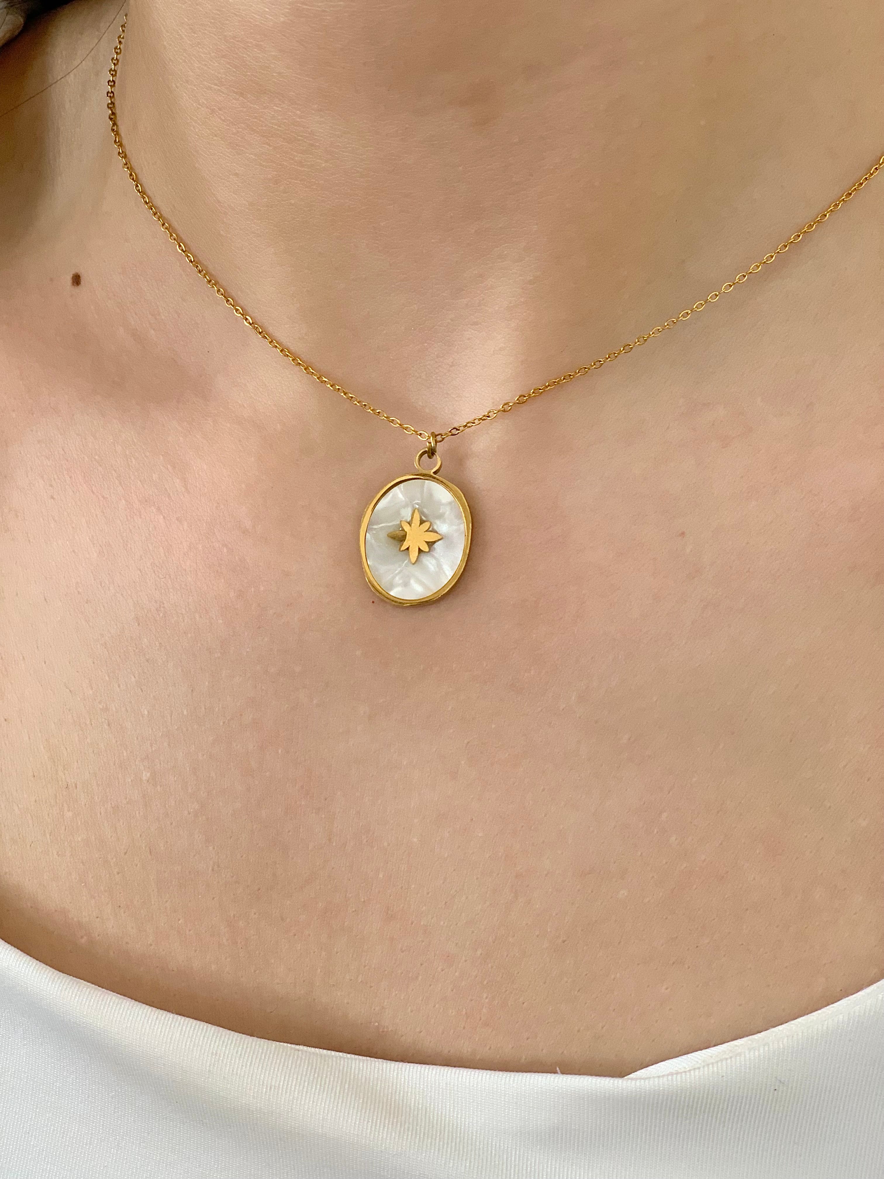Lali necklace