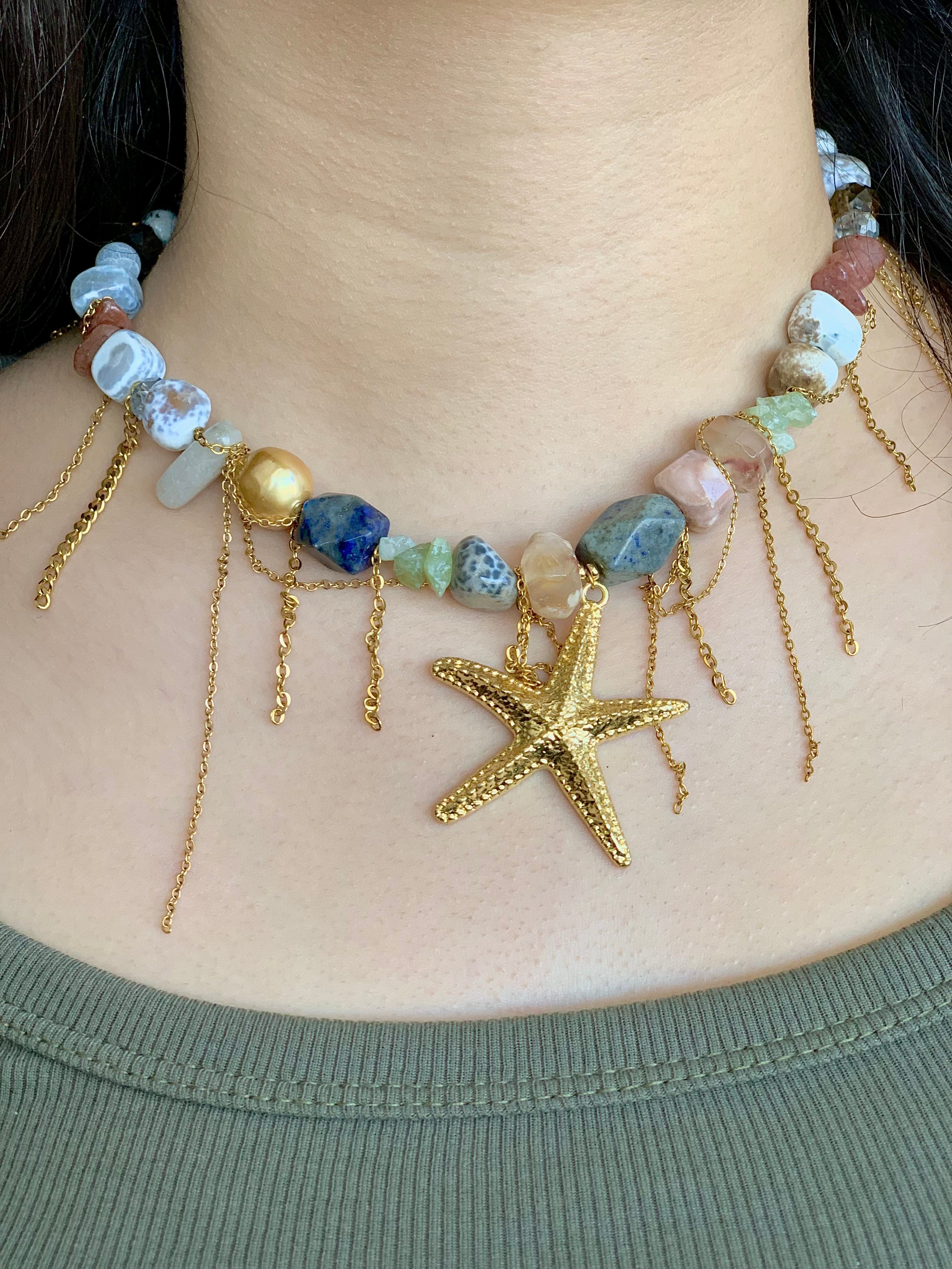 Shadora choker