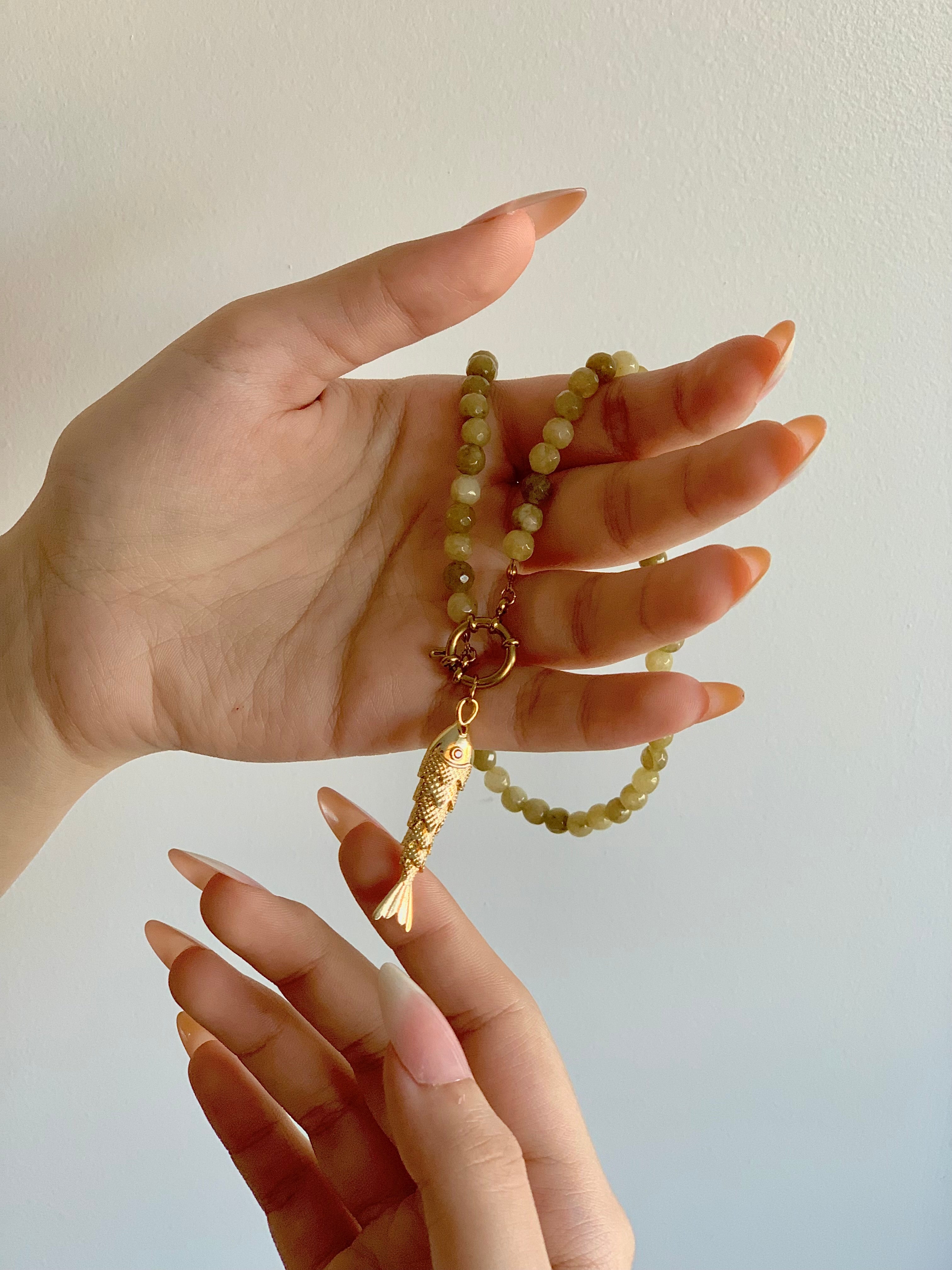 Lisa choker