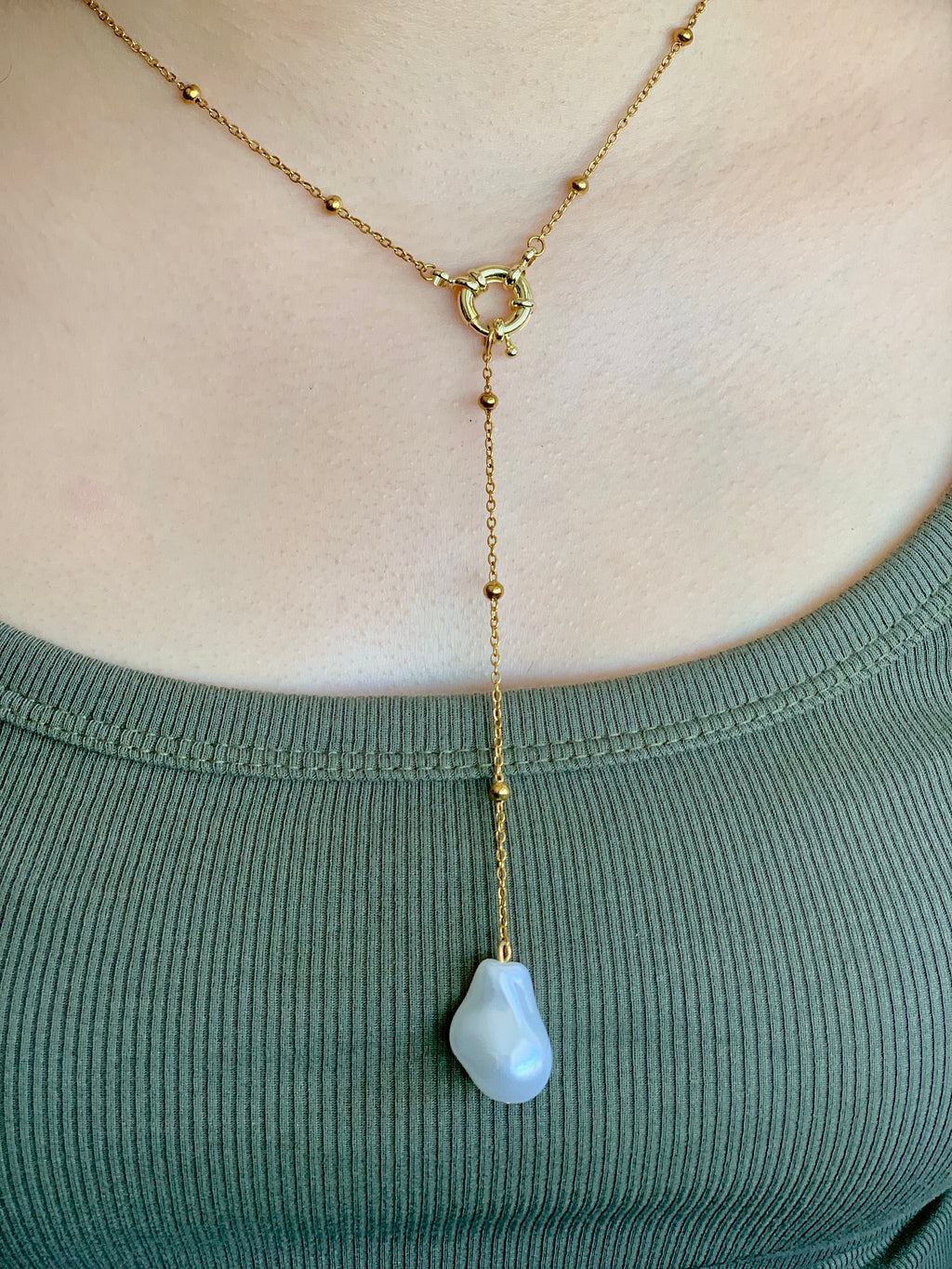 Lari dropped necklace