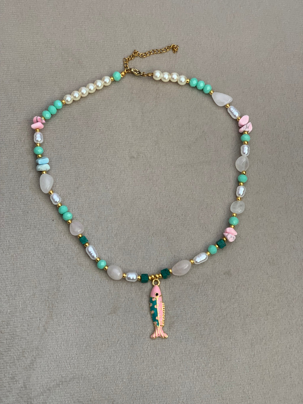 Fayi choker