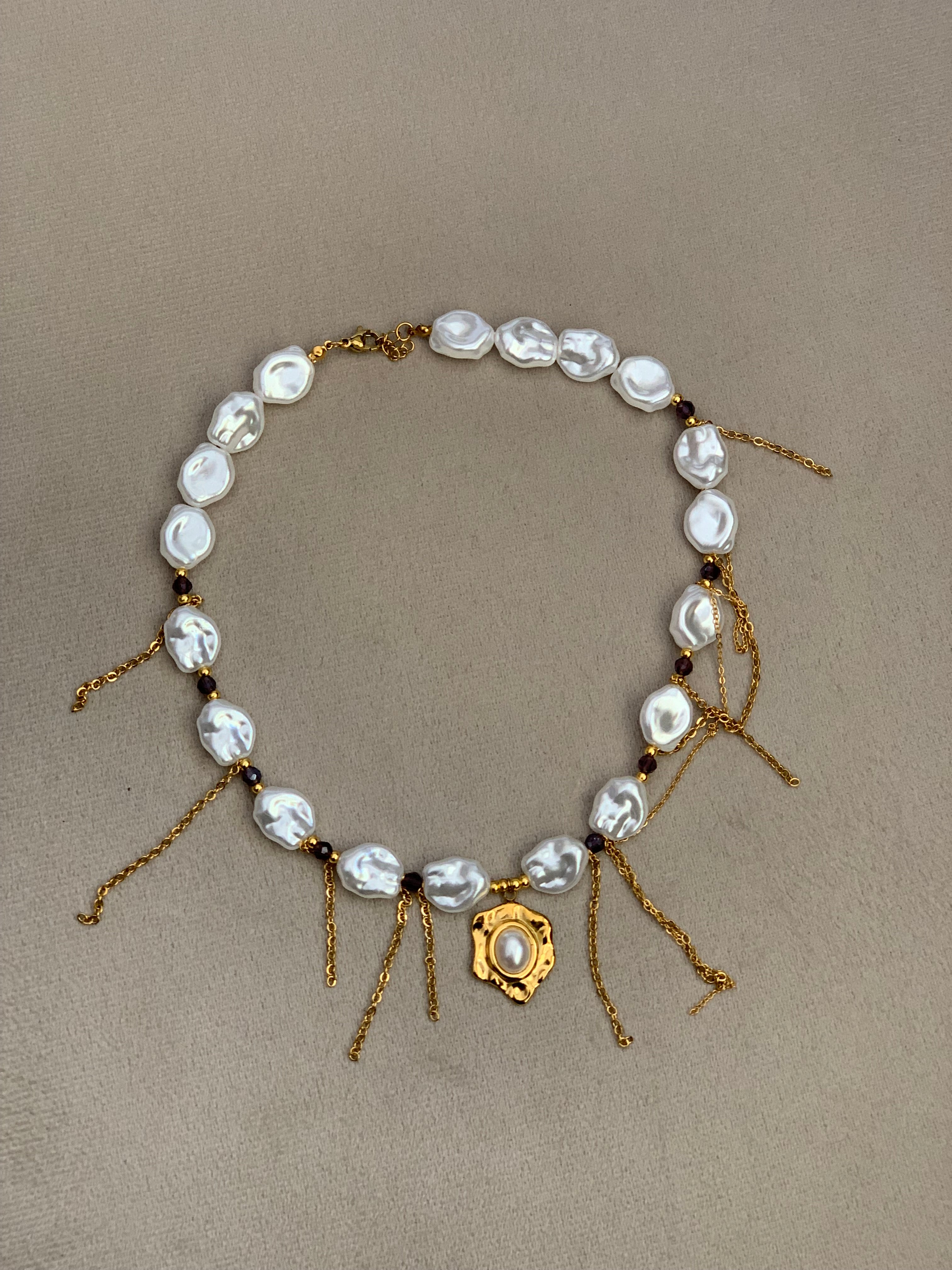 Elya choker