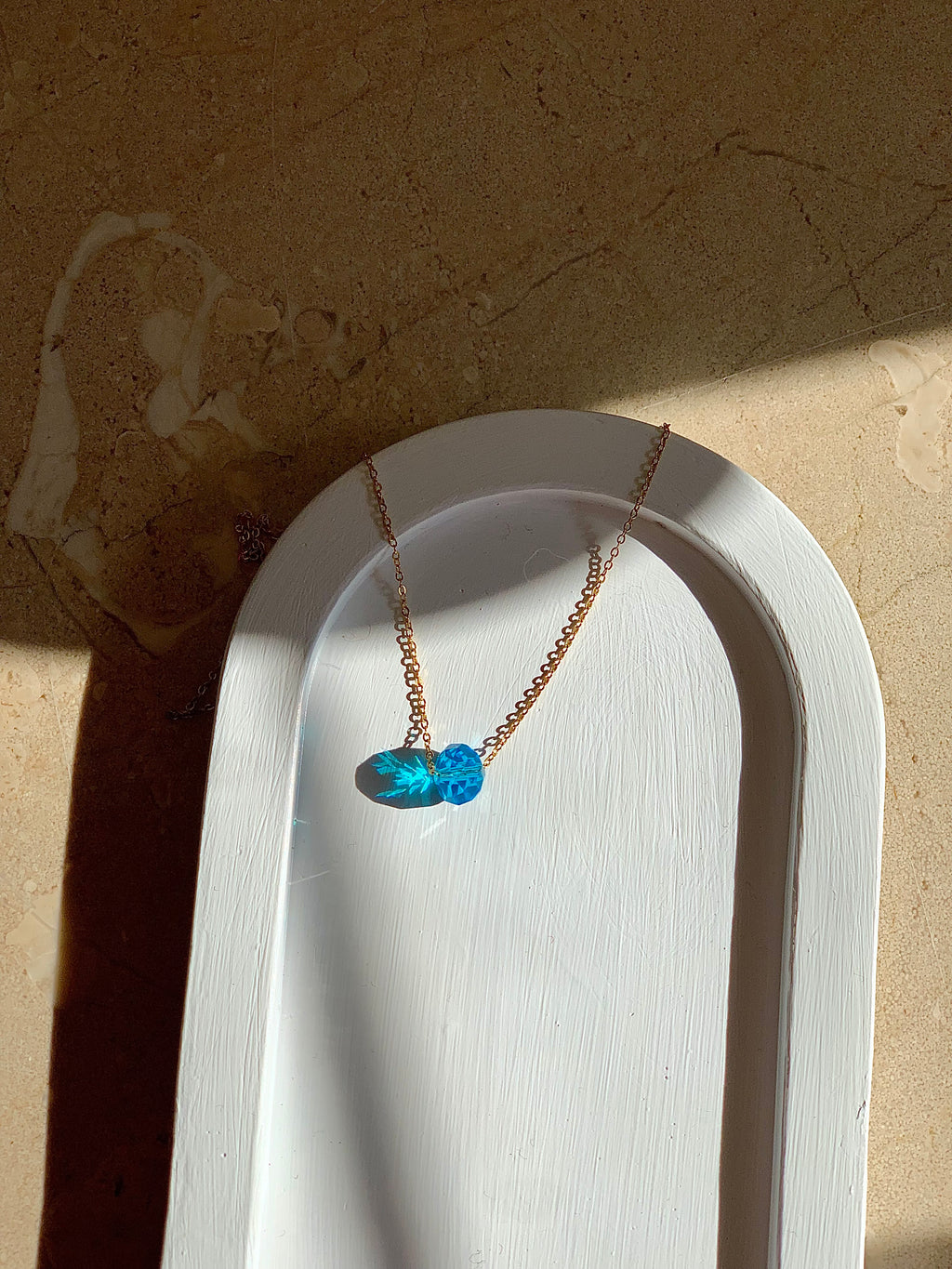 Loy gold necklace