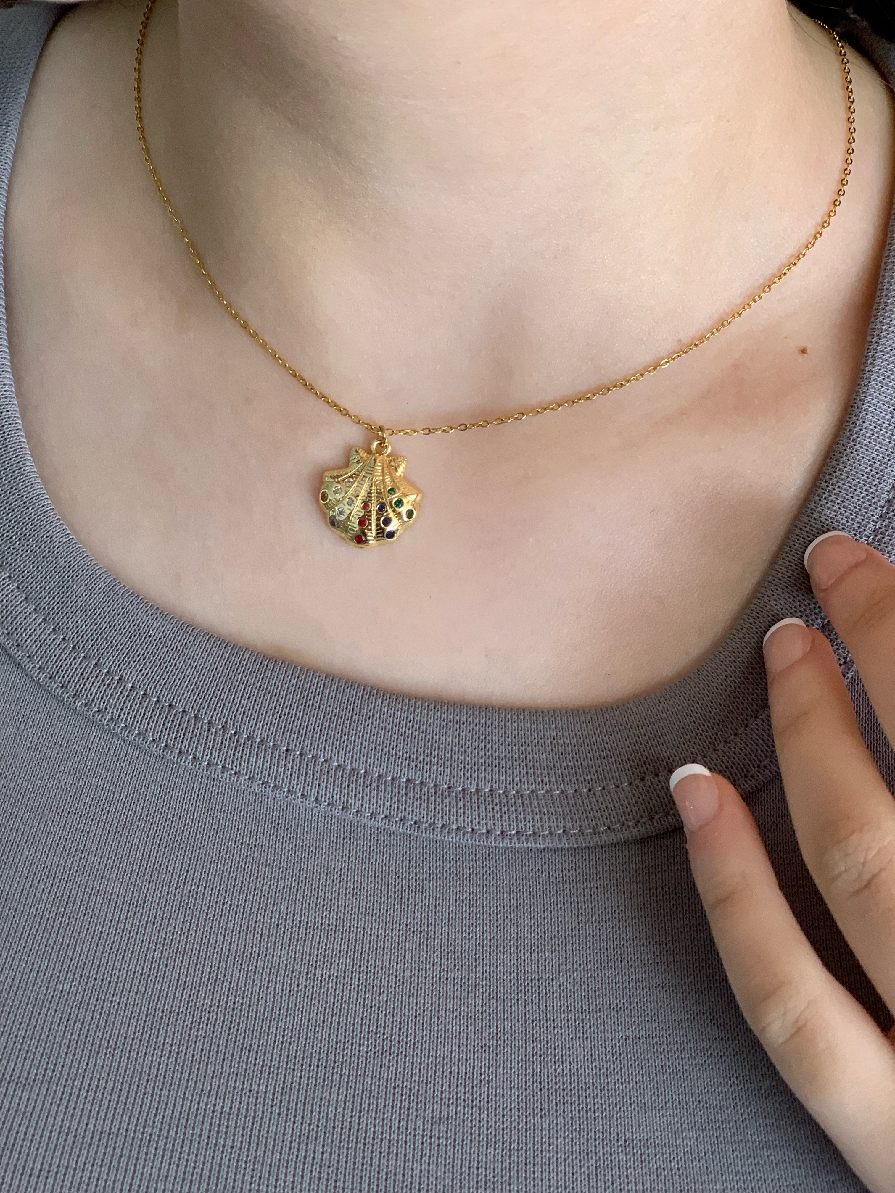 Shell necklace