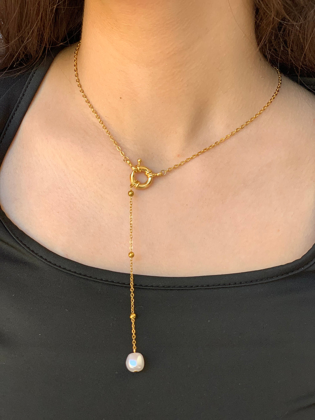 Hala dropped necklace