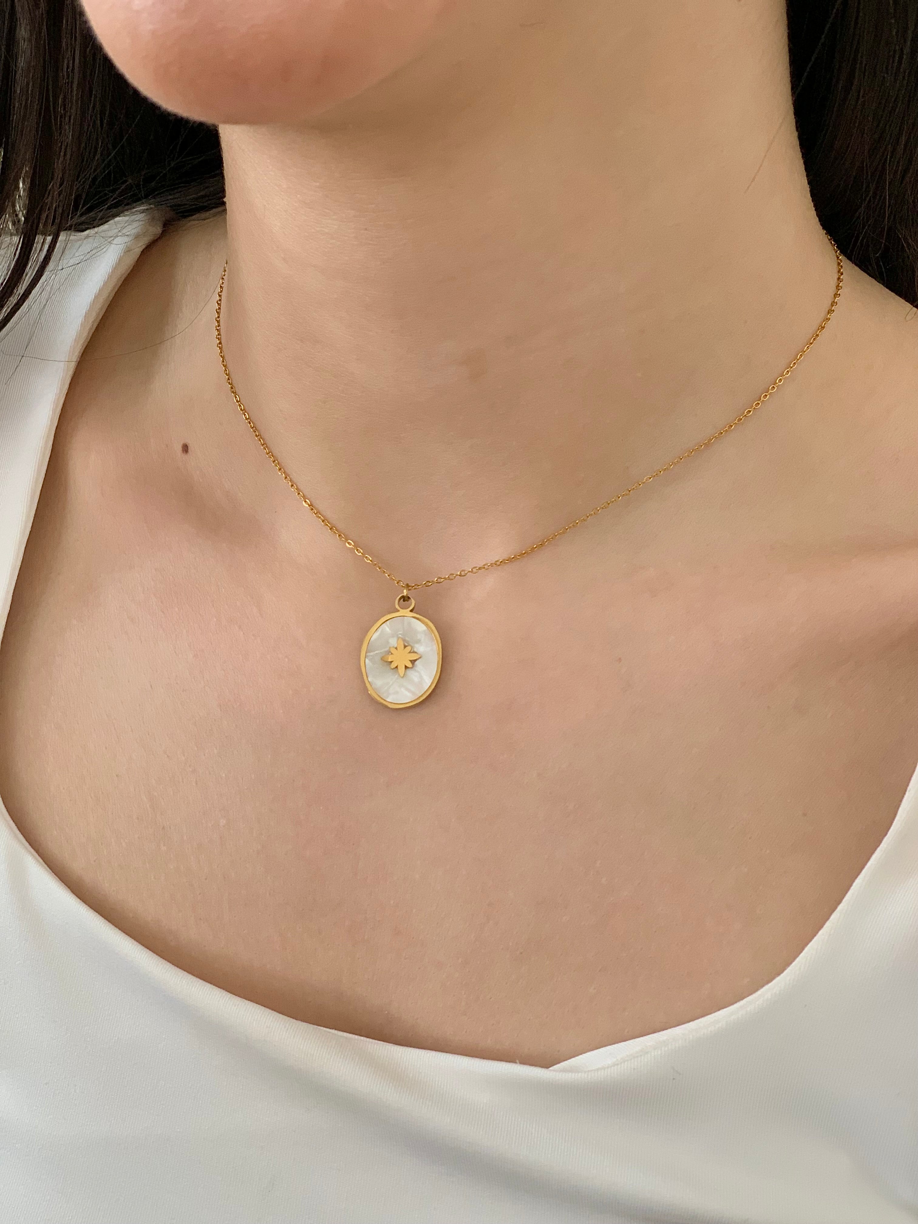 Lali necklace