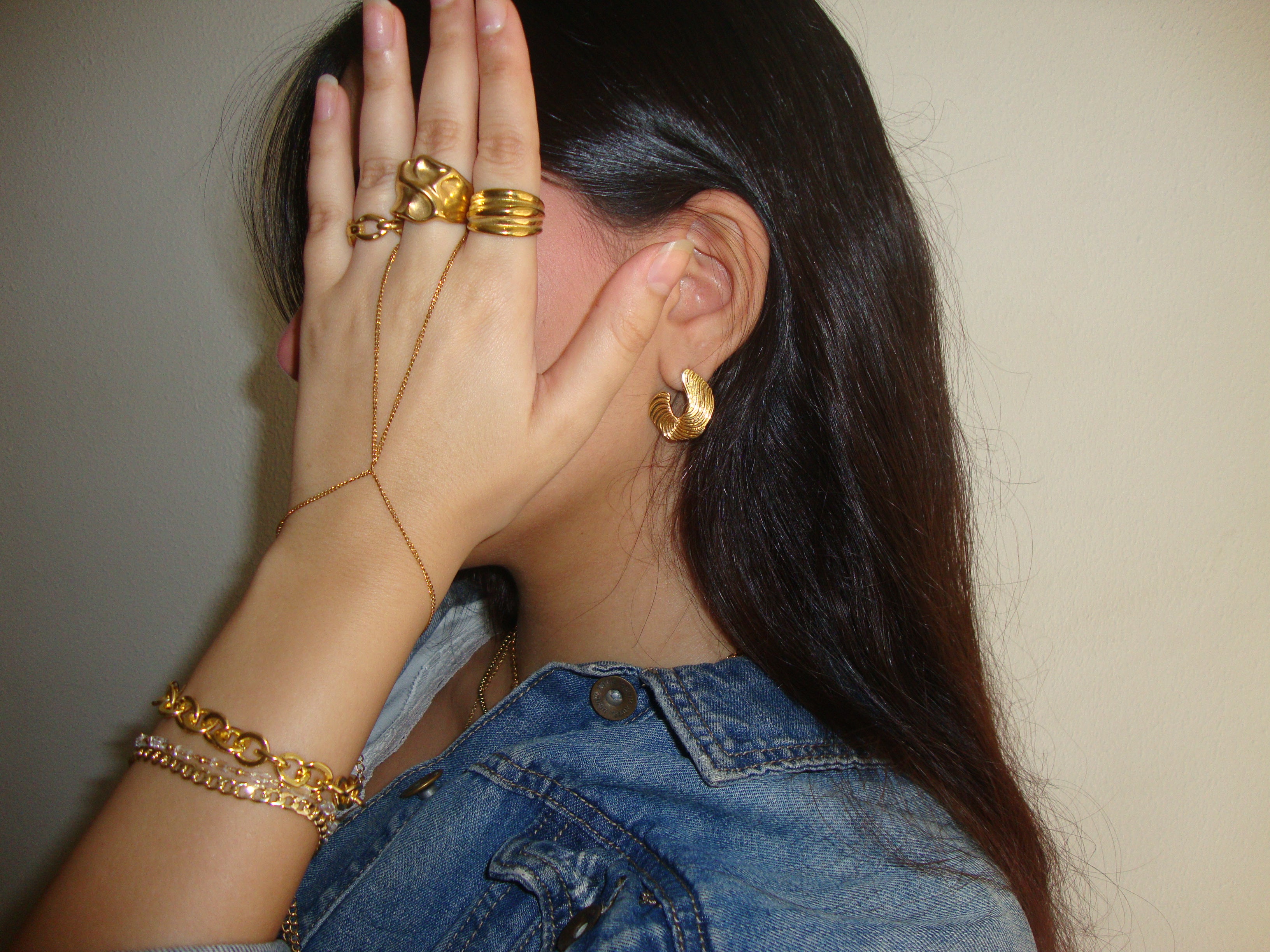 Golden handchain